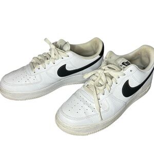 Nike Air Force 1 White with Black Swoosh Men and Women Unisex Size 9.5 Casual
